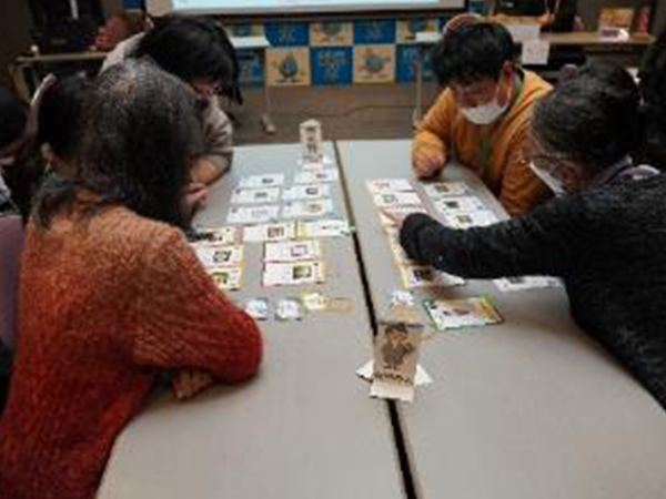 写真:カードゲーム8